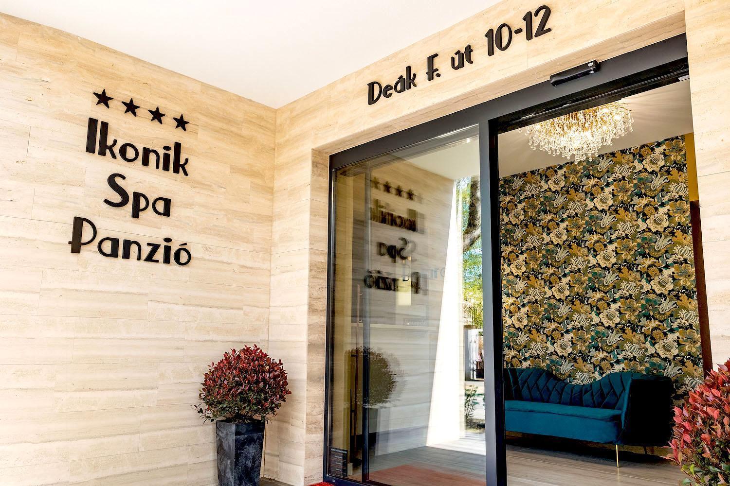 Ikonik Spa Hotel Nyíregyháza Exterior foto